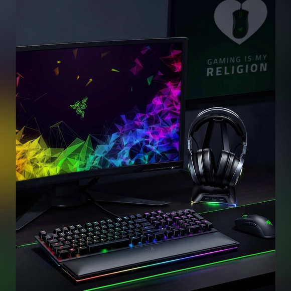 RAZER NARI ULTIMATE GAMING HEADSET - Picture 13 of 14